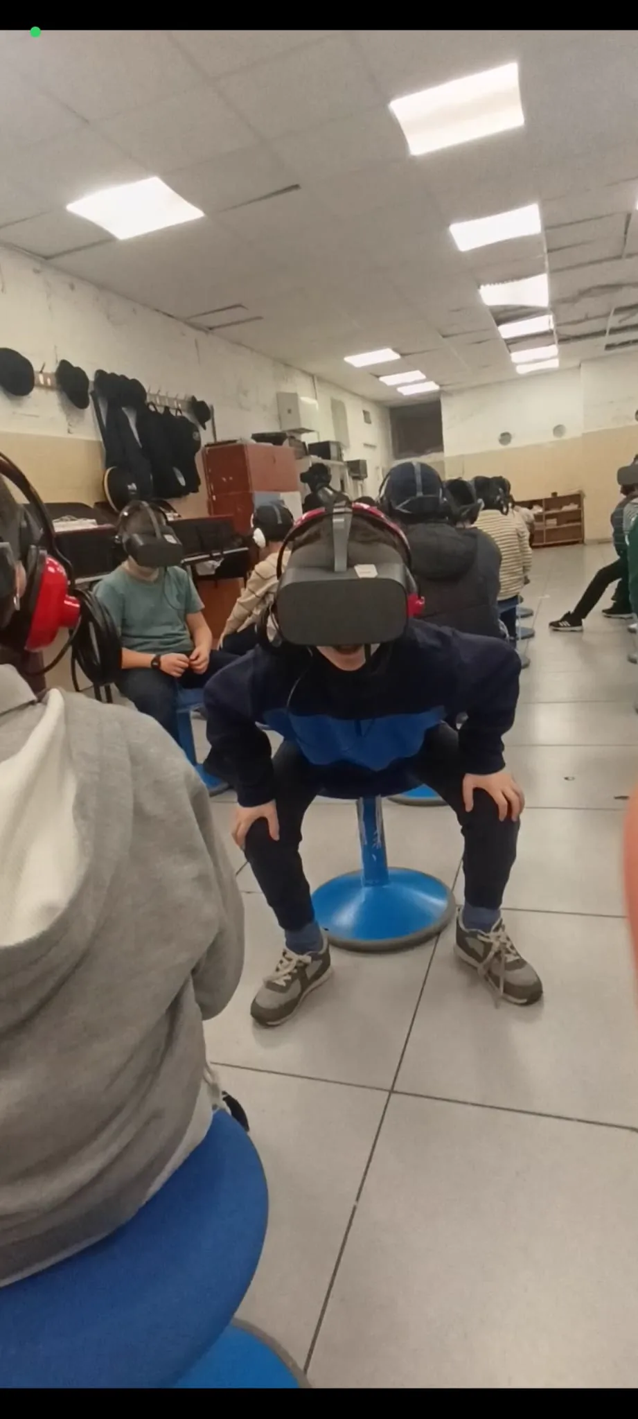 ילדים בפעילות VR